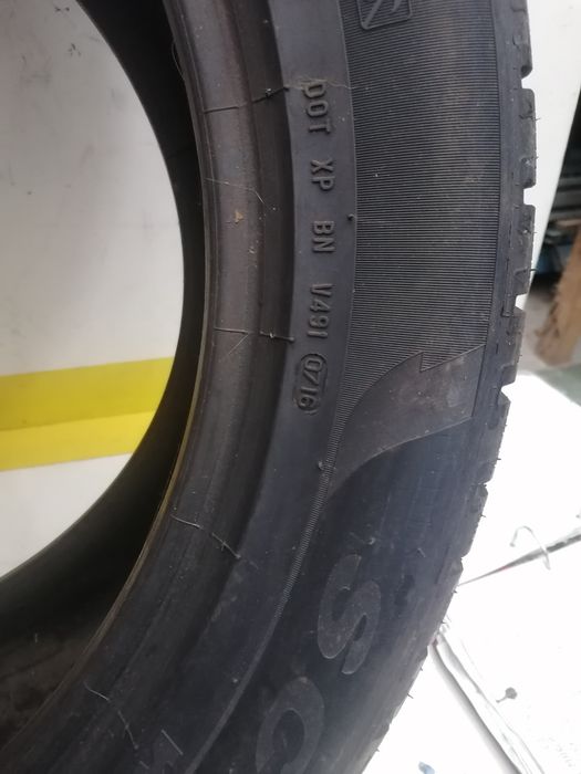 315/40/21  iarna  2*PIRELLI  115v dot 0716. 4,,62mm