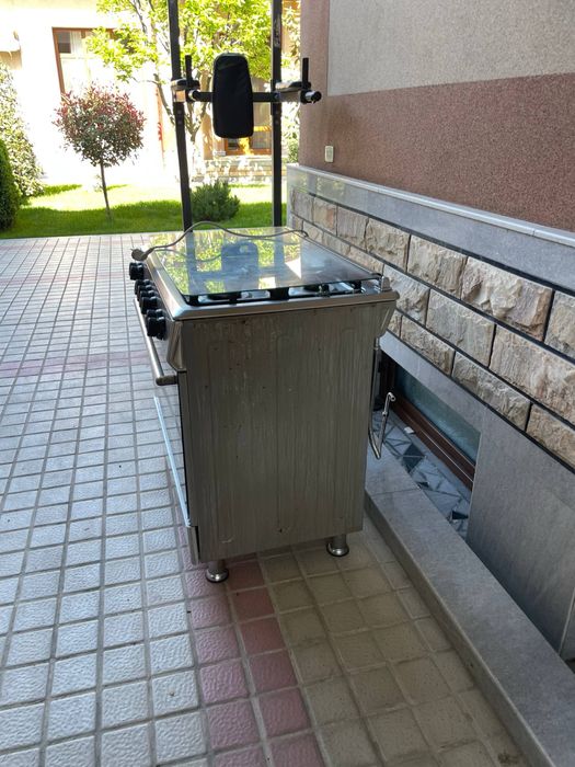 Газ плита  гефест + вытяжка