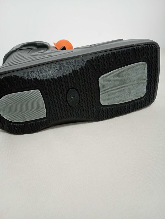 Ортопедичен ботуш за глезен