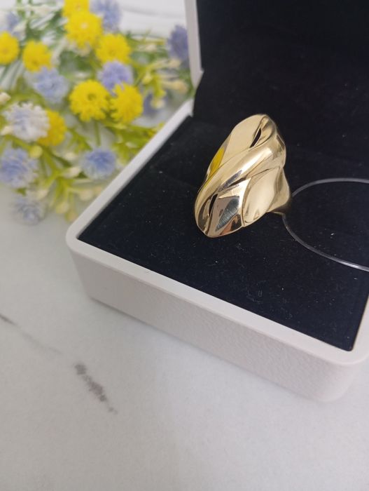 Tilla uzuklar 585 proba zavodskoy