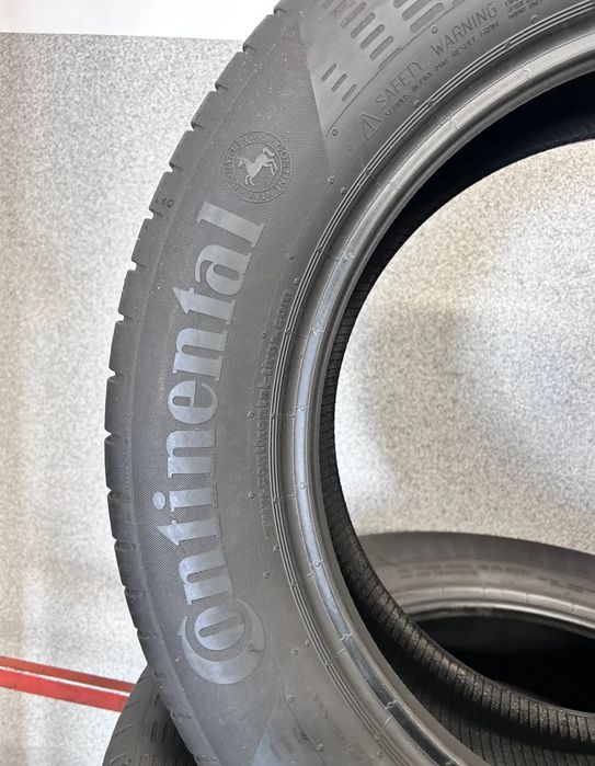 -Vând anvelope de VARĂ 215/60 R17 -Continental-