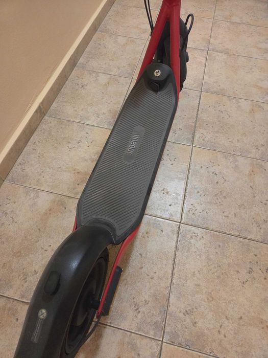 Електрическа тротинетка Ninebot by Segway D28E