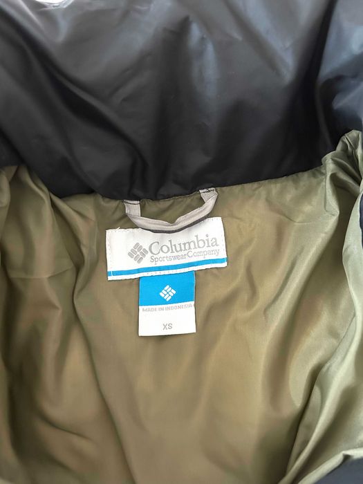 Geaca COLUMBIA rezistenta la apa cu model colorblock Puffect