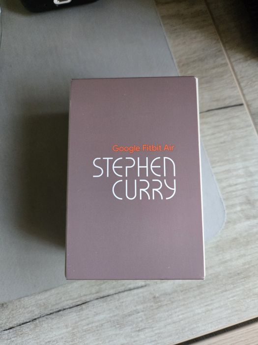 Google Fitbit Air Stephen Curry