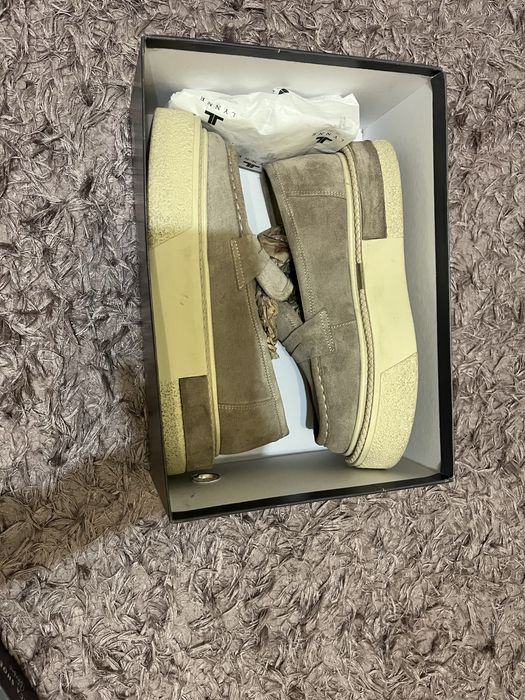 лоуфъри от естествен велур