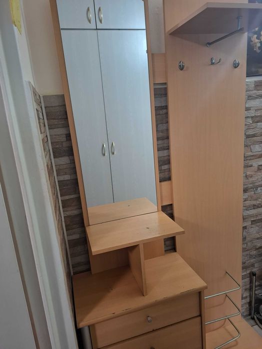 Mobilă hol – cuier cu oglindă și pantofar