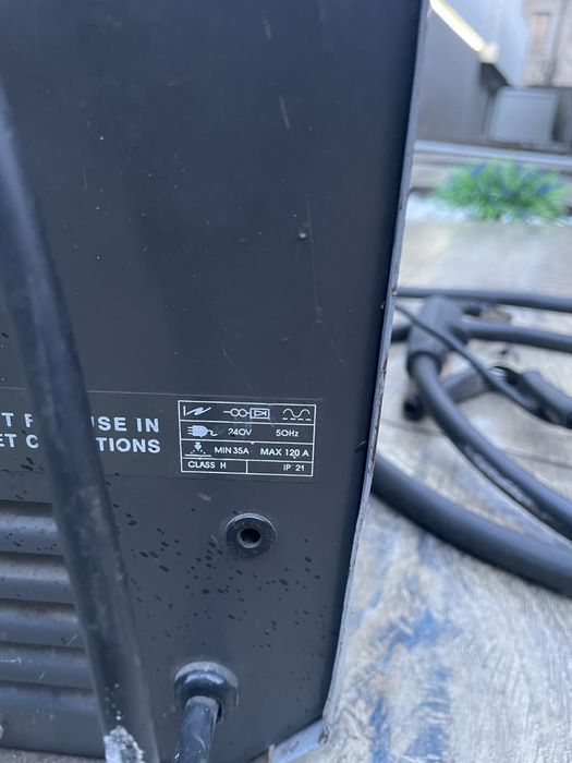 Телоподаващ електрожен заваръчен апарат