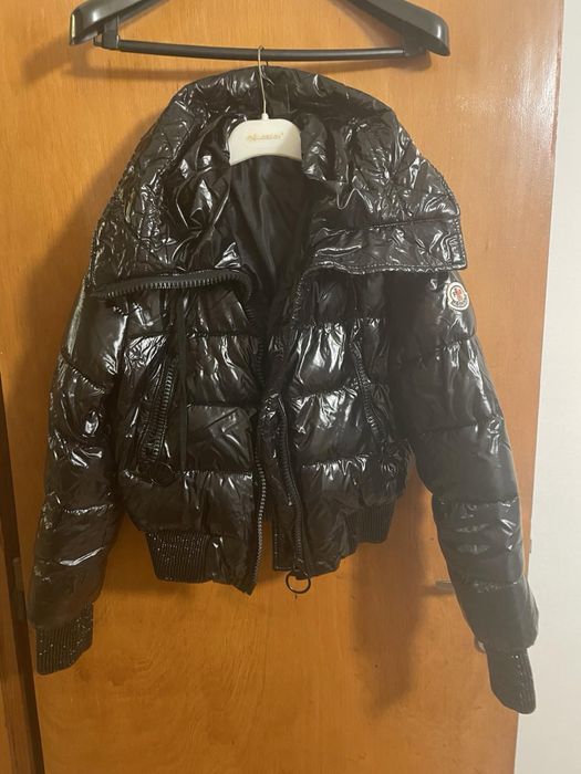 Черно яке лъскаво