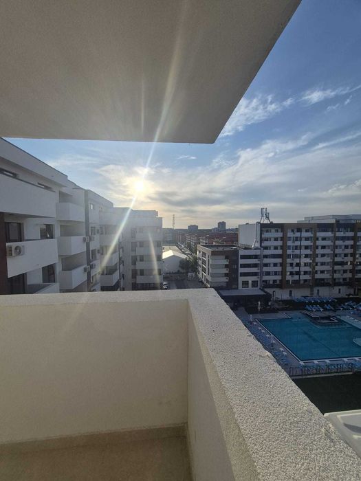 Proprietar vand apartament 2 camere, tip Studio semidecomandat, strada Biruintei