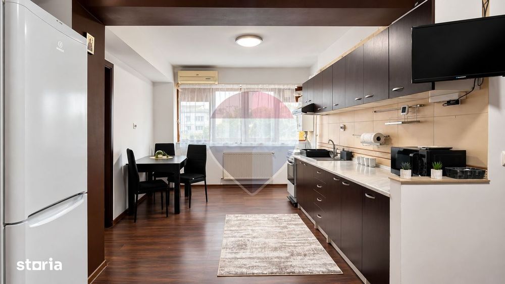 Apartament cu 3 camere de închiriat în zona Letea