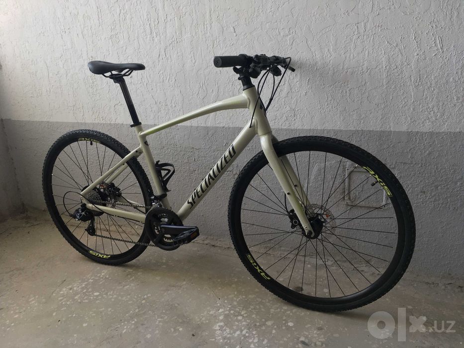 Specialized Sirrus 2022 2.0