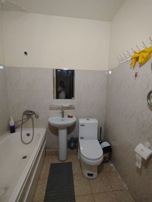 Sotiladi 1 xona srochni 39000 у.е.