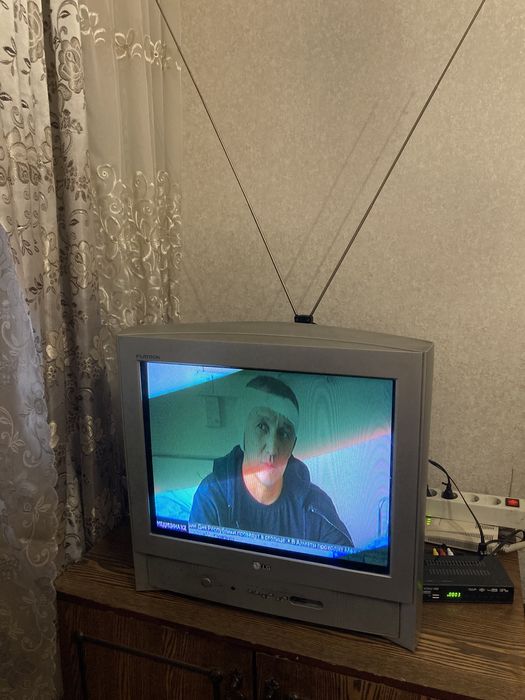 Продам телевизор LG Flatron