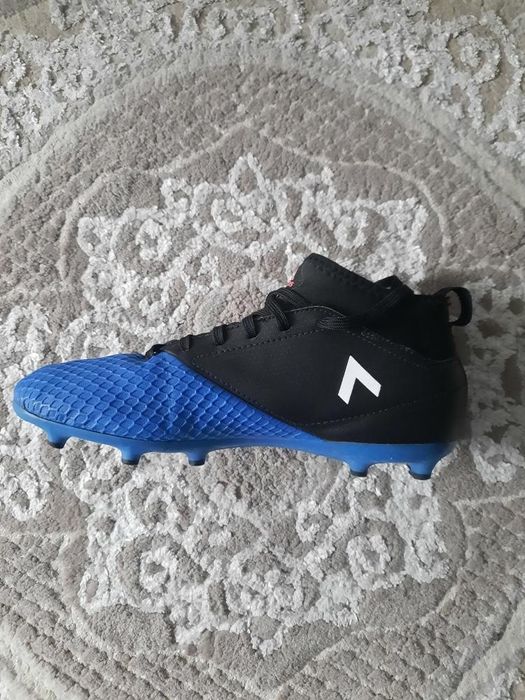 Ghete de fotbal adidas