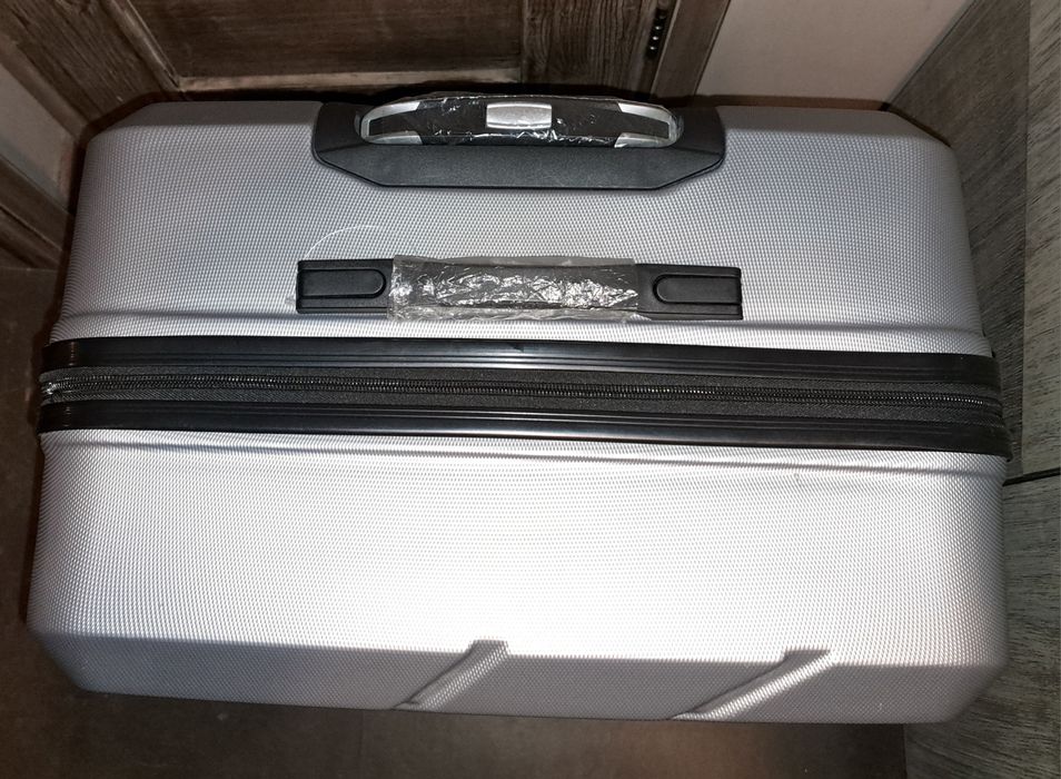 Голям куфар  ABS