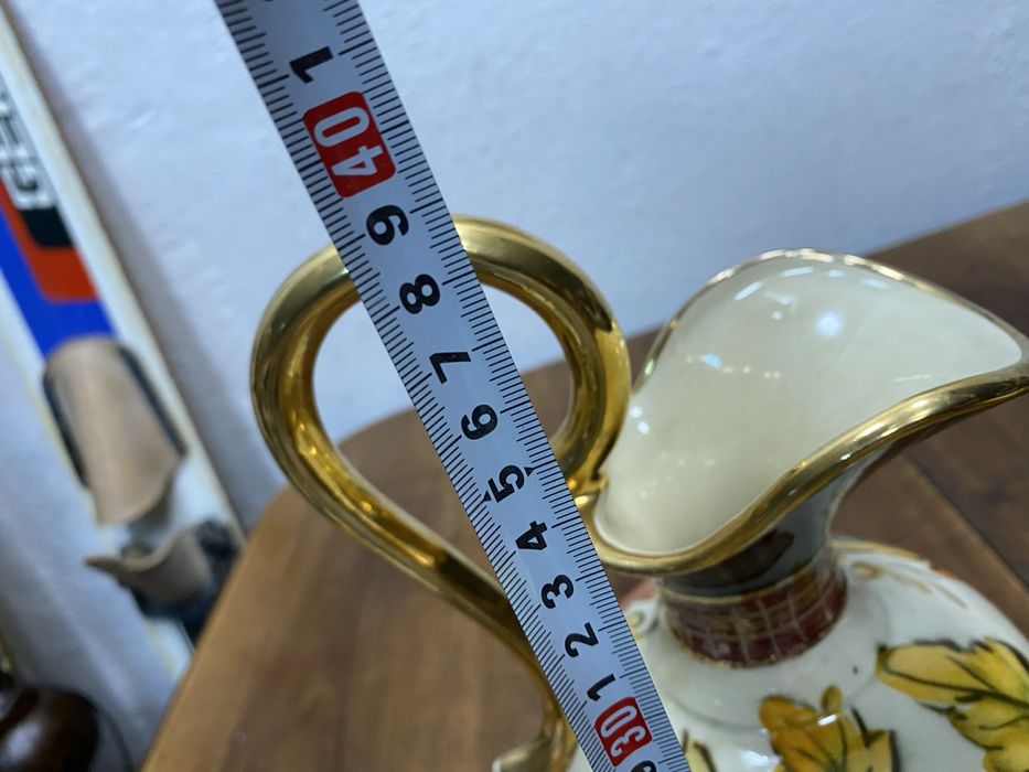 Белгийска декоративна кана H Bequet Quaregnon, модел 685 ваза от порце