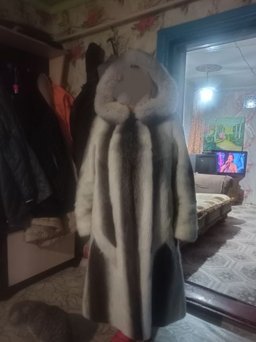 Продам шубу нутриевую