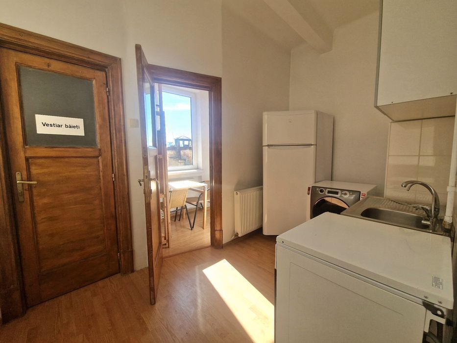 3 camere | Ateneu - Magheru | pretabil firma