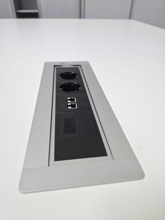 Masa conferinta 560 VS