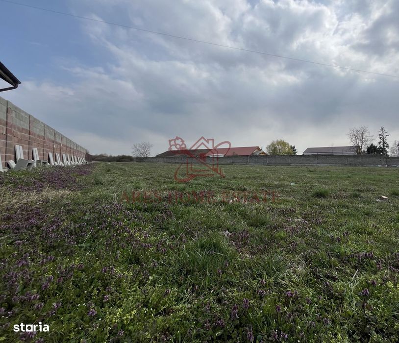 Teren intravilan pentru blocuri la asfalt | Bucovat