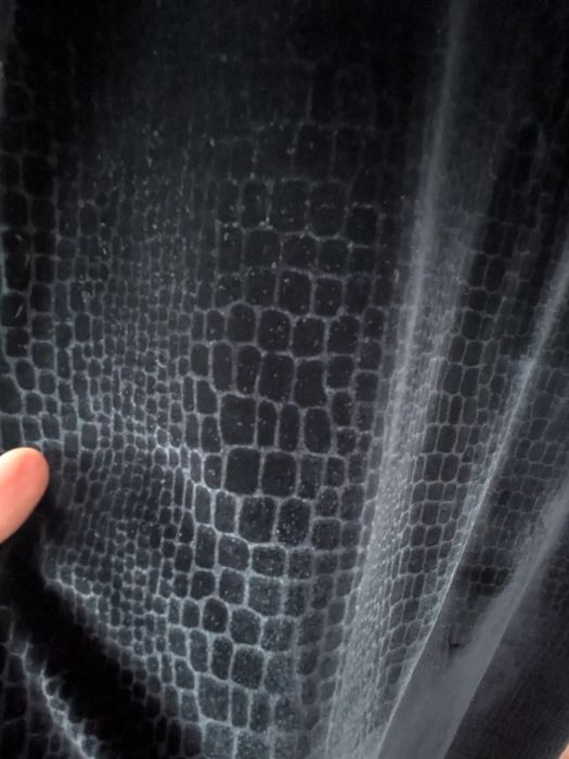 Продам платье черное бархатное