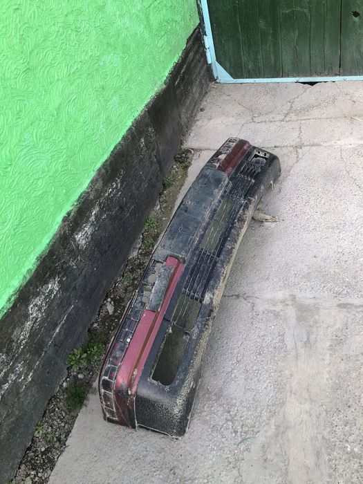 Бампер бмв е36…………………………………………………………………………………………………………………………………….::…..