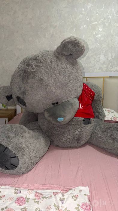 Продаю очень большую и мягкую плюшевую мишку