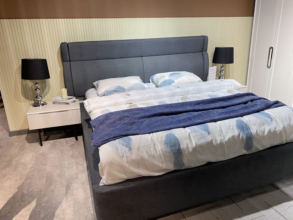 Срочно Продам спальный гарнитур