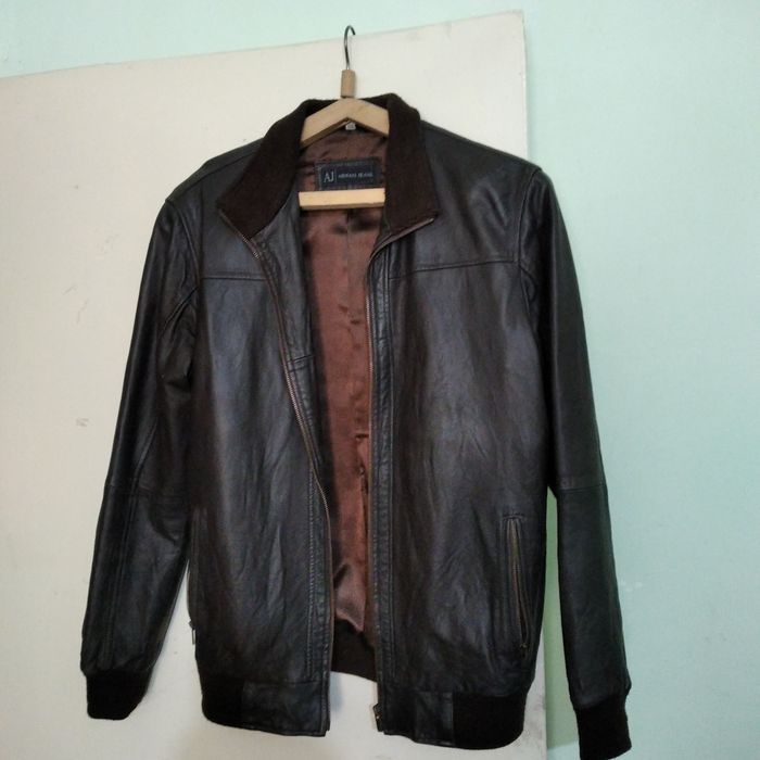 Продам кожаные куртки.