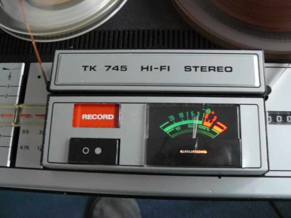 Statii emisie si Magnetofon Grundig 745(akai teac