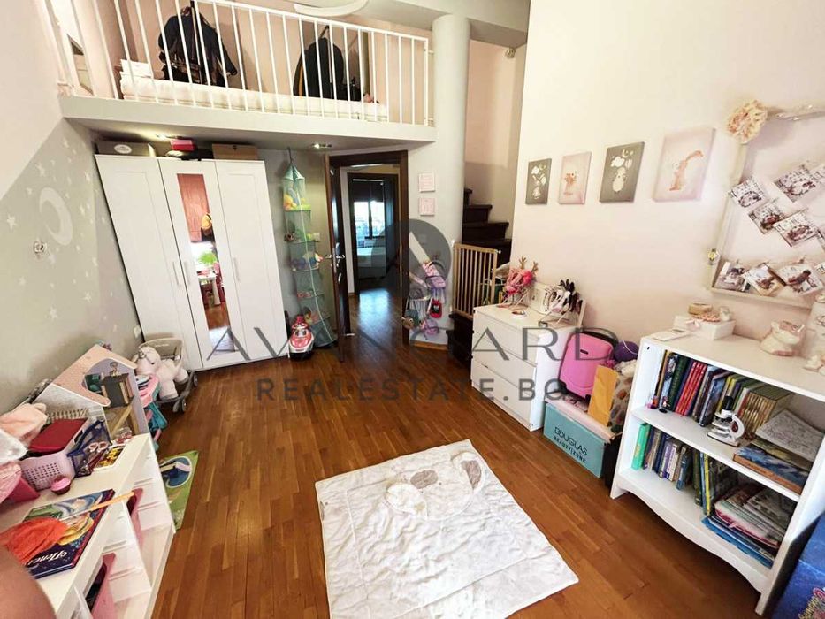 Продава се Тристаен апартамент в Пловдив, Кършияка - 145 кв.м за 2042 €/кв.м - Снимка #9