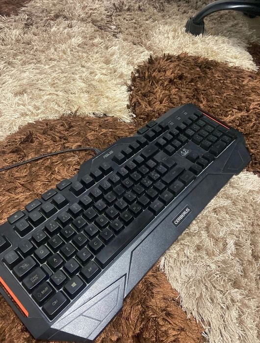tastatura gaming asus