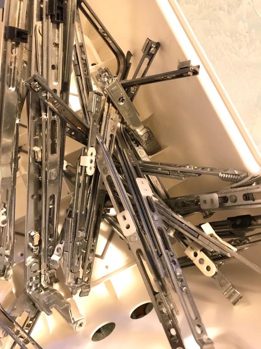 Обков ПВЦ дограма фирма Maco