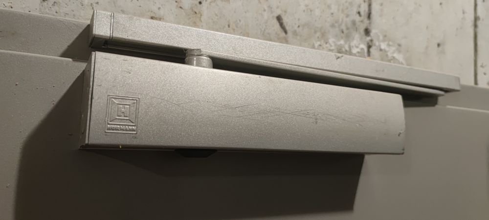 Продавам новa Hörmann Металнa Противопожарна Врата мазета складове