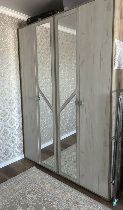 Продам спальный гарнитур