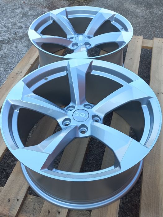19.Audi Rotor27  S.line 9.0j et30   A4 A6 A7 A8 Q3 Q5 Чисто Нови

Нови