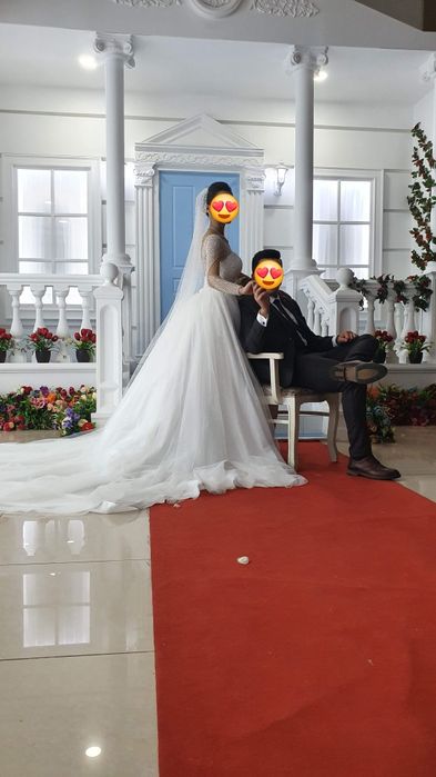 Свадебное платье ,ручной работы ...