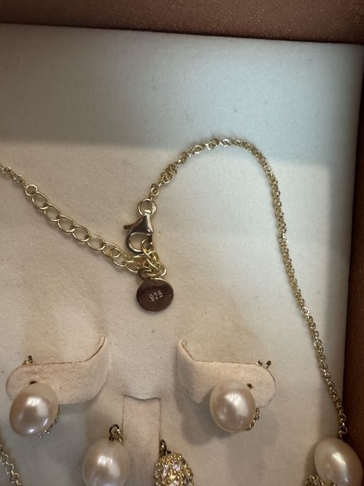 Сребърно колие "SWAN " с перли и обеци със златно покритие