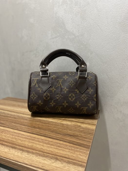 Geanta material moalw