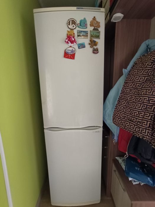 Продам холодильник