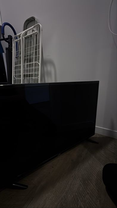 продам телевизор Arg 102 диагональ