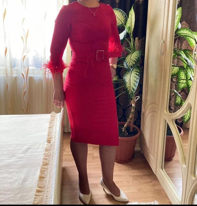 Rochie roșie de ocazie