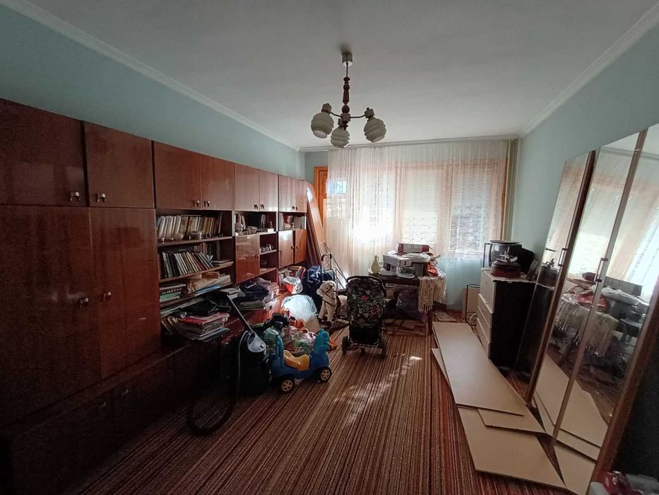 Продава се Тристаен апартамент в Добрич, Център - 89 кв.м за 1020 €/кв.м - Снимка #1