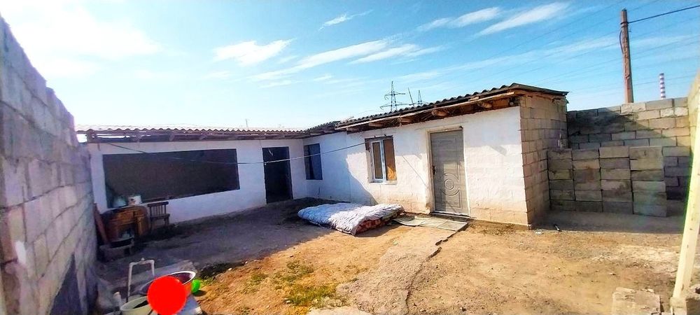 Киргилида ховли уй сотилади