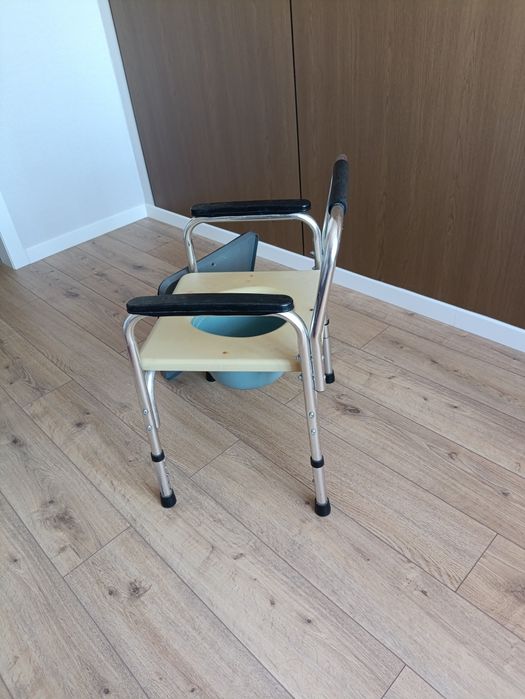 Био-Уборная. В Хорошем Состоянии!!!