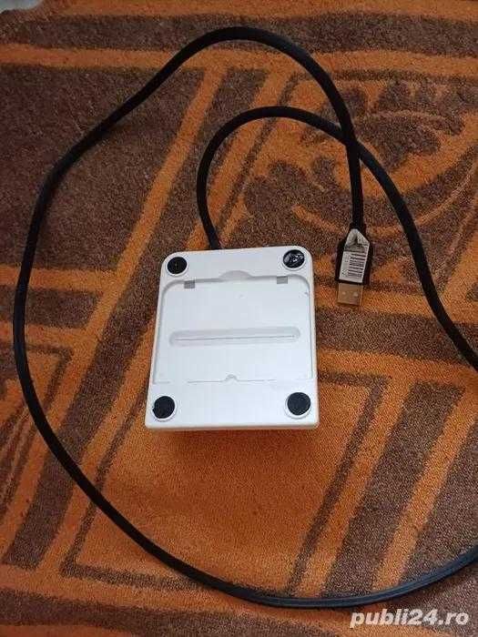 ând docking station pentru iPhone și Tableta