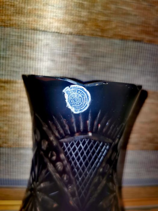 Антикварена кристална ваза червено черена рядка BAZAU PERLA LUX