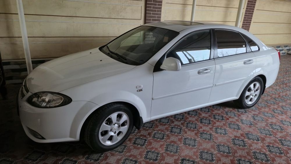 Автомашина Jentra 1.5