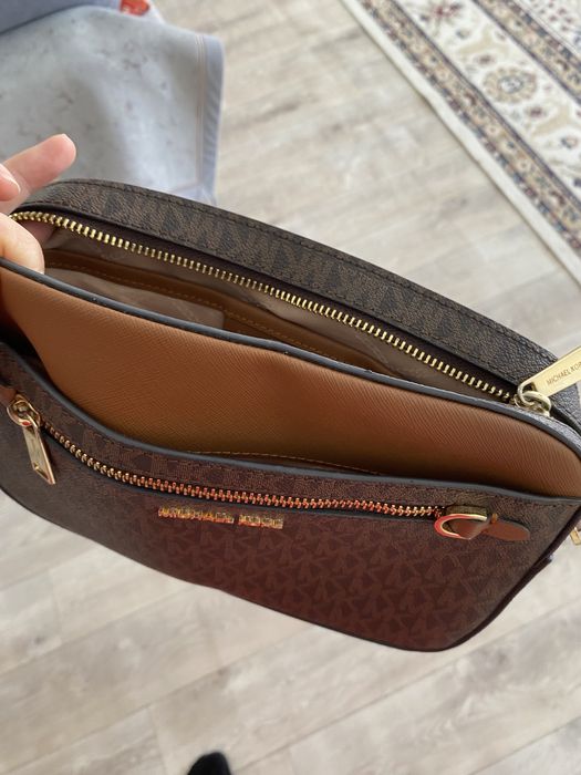 Продаю сумку натуральная кожа