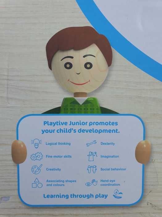 Casa de papusi/Castel de lemn/Cetate de jucarie, inaltime 1m